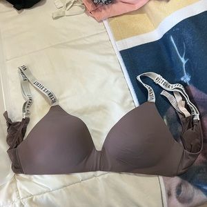 (34B) PINK Wireless Bra - Victoria’s Secret